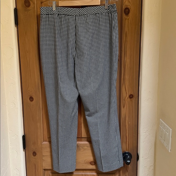 Susan Graver Black and White Checkered Pants - Picture 3 of 6